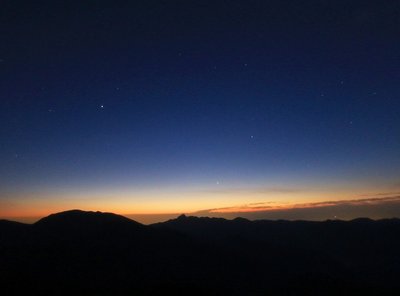 s-IMG_2423a.jpg (36.71 KiB) 閲覧された回数 3110 回 薄明