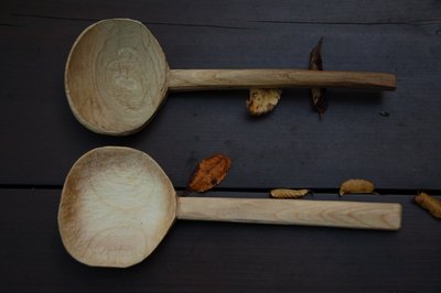 オジヤンは道具を持っていないので、窪みがうまくできなかったとのこと。私がヤスリ入れる予定