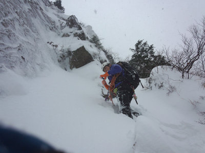 DSC_0034.jpg (195.37 KiB) 閲覧された回数 5842 回 一壁基底部への登り