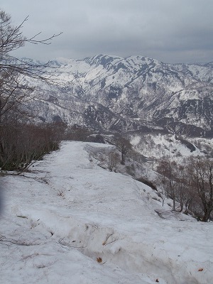 薙刀山からの北東尾根