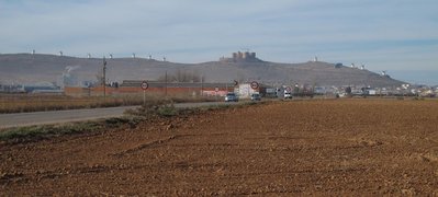 IMG_6145-s.JPG (121.65 KiB) 閲覧された回数 4104 回 風車が立ち並ぶラ・マンチャの丘