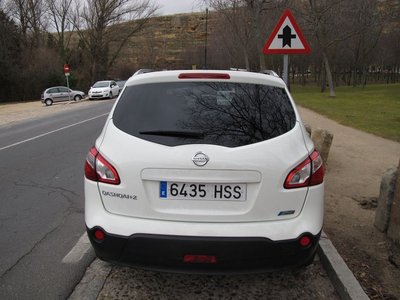 日産デュアリスがよく走ってました、Qashqai(カスカイ)という名前で・・・