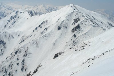 晴れればこんな眺めが・・・（5年前の釜谷山）