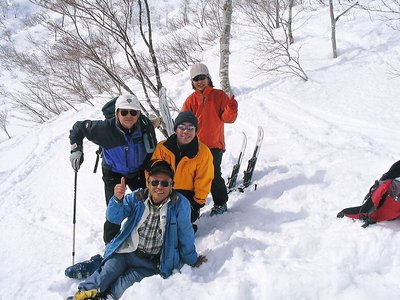 070224野伏.jpg (127.84 KiB) 閲覧された回数 6908 回 山スキーで再会しましょ