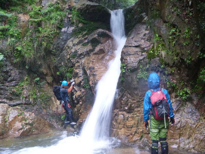5m滝を登りたそうなたろーさん