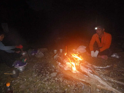 P1070500.jpg (58.15 KiB) 閲覧された回数 11766 回 楽しいたき火