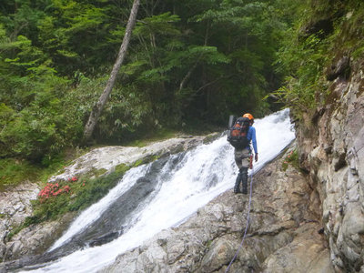 P1070481.jpg (113.77 KiB) 閲覧された回数 11767 回 10m斜滝