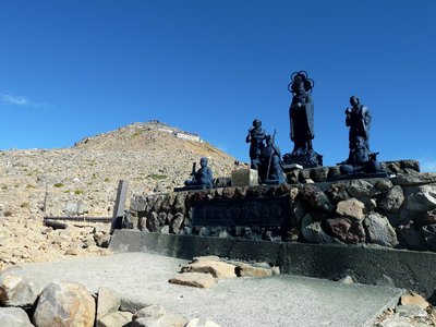 P1020938.JPG (255.99 KiB) 閲覧された回数 18405 回 八丁ダルミ付近-この左手に噴火口がある