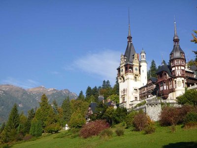 s-01ルーマニアで最も美しいといわれるペレシュ城から見えるカルパチア山脈.jpg (81.79 KiB) 閲覧された回数 11138 回 ルーマニアで最も美しいといわれるペレス城から見たカルパチア山脈