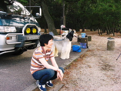 ● ワンコもガールもお話し相手だよ