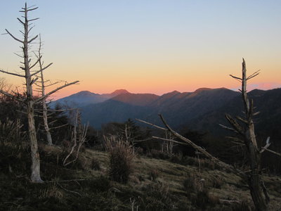 IMG_2633.JPG (802.17 KiB) 閲覧された回数 5817 回 夕暮れ