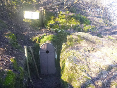 P1080833.jpg (131.44 KiB) 閲覧された回数 6275 回 鍾乳洞入り口?