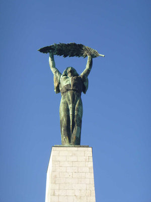 P1080986.jpg (58.88 KiB) 閲覧された回数 6522 回 デュロの葉を掲げた女性像