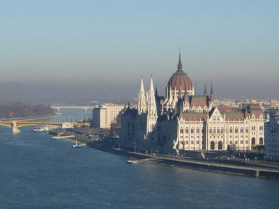 P1080948.jpg (90.53 KiB) 閲覧された回数 6520 回 国会議事堂