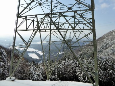 下山時に通過した二合目あたりの鉄塔