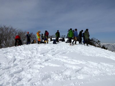 P1010092.JPG (152.8 KiB) 閲覧された回数 13554 回 小津権現山の山頂にて