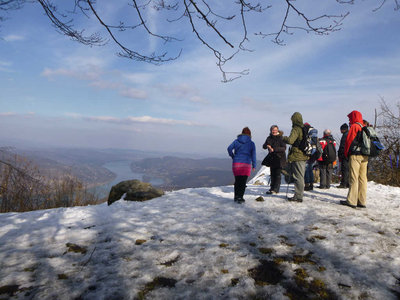 ドナウベントを見下ろす人たち