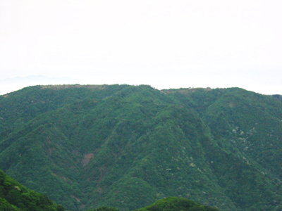 イブネ.JPG (89.77 KiB) 閲覧された回数 13068 回 ● 山頂をスタートラインに、イブネ.クラシ