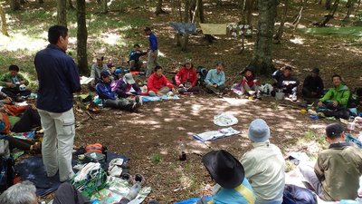 P5310469.jpg (211.68 KiB) 閲覧された回数 13688 回 会場を仕切る落忍さん