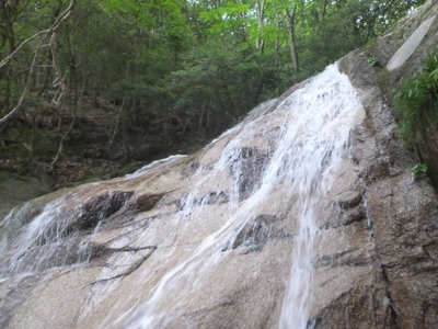 上部の垂壁　どうやって登るの？