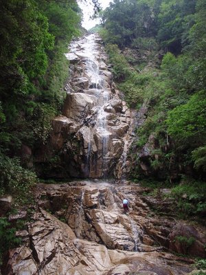 P6262407.jpg (192.26 KiB) 閲覧された回数 9807 回 百間滝テラスへ