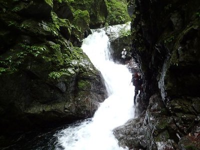 魚止滝上のへつり