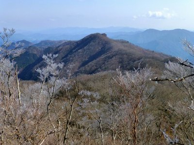 迷岳から口迷岳方向を望む