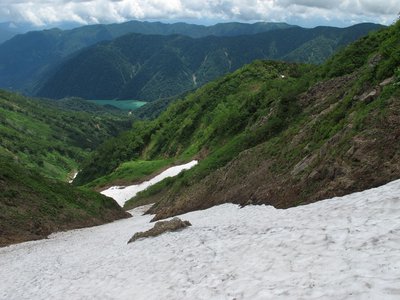 右端の山は先日ビョーキの人が歩いてましたね