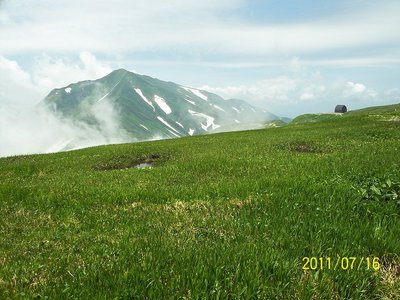御西小屋と大日岳