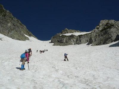 chojiro0488.jpeg (59.45 KiB) 閲覧された回数 10198 回 長次郎のコルに向かって一気に登る