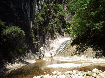 s_07.jpg (347.17 KiB) 閲覧された回数 11185 回 美しいヤケベ岩!!