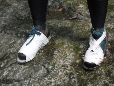 s_11.jpg (236.39 KiB) 閲覧された回数 11184 回 満身創痍の沢靴の図