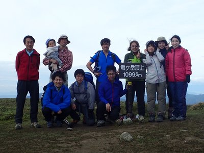 今回参加した若手と私です。