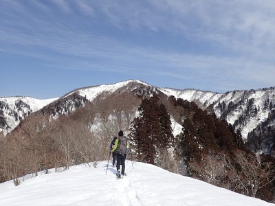 三重ヶ嶽を目指して