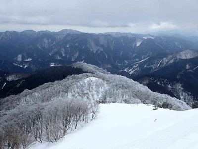 野洲川ダム方面からの稜線
