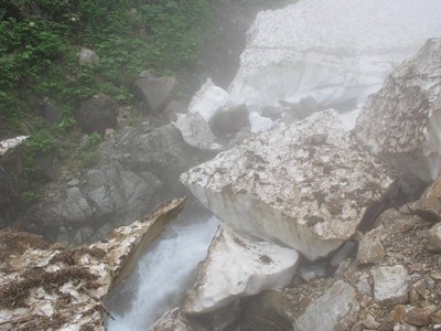 IMG_1694-s.JPG (102.21 KiB) 閲覧された回数 11234 回 昨日の白山は寒かったデス