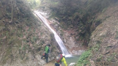 KIMG0136.jpg (91.08 KiB) 閲覧された回数 8908 回 最初の斜滝