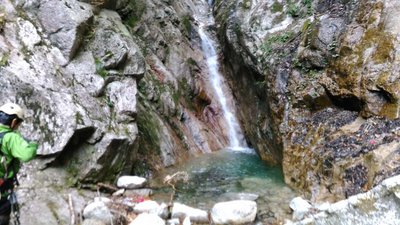 KIMG0141.jpg (136.97 KiB) 閲覧された回数 9464 回 凹状滝-1