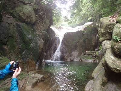 P7090070.jpg (84.36 KiB) 閲覧された回数 4305 回 頂礼井戸の滝