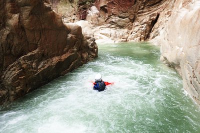 20.jpg (280.48 KiB) 閲覧された回数 4619 回 本流を流されていく