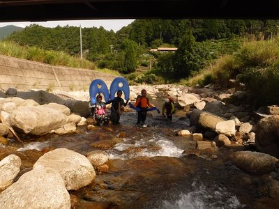 20170826-10.jpg (186.16 KiB) 閲覧された回数 11282 回 橋のとこから入渓