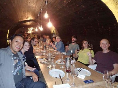 毎度恒例，ワイナリーでの夕食会