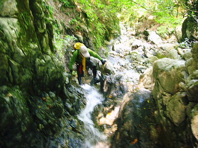 マッタイで.JPG (161.94 KiB) 閲覧された回数 8424 回 ● こじんまりとしてるけど、オモロイ沢ですよね