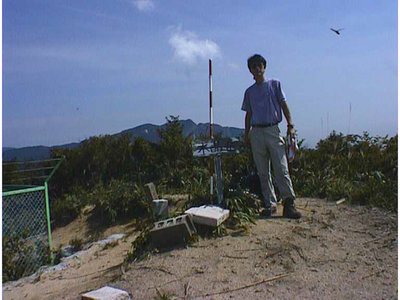 20000301-R0100009.jpg (228.28 KiB) 閲覧された回数 11521 回 1998/9/5 水晶岳にて