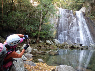 PB110167.jpg (100.47 KiB) 閲覧された回数 7911 回 屏風滝