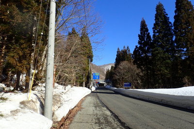 左側の路側帯がずっと除雪されてました