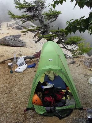 甲斐駒6合石室先のサイトにて