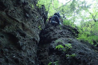 10.jpg (282.93 KiB) 閲覧された回数 3776 回 凹角を登る