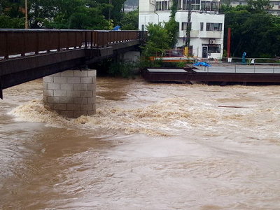 inagawa01.jpg (47.42 KiB) 閲覧された回数 7007 回 猪名川