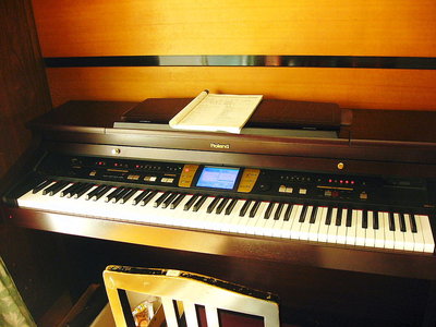 ● ピアノと交換、お古が来たよ、一っずつ習おうかな